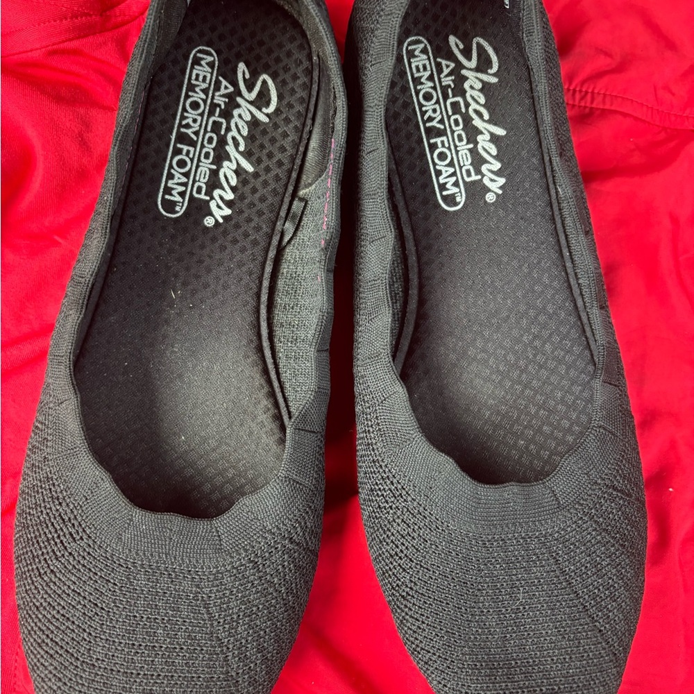 Skechers Cleo Black Women's Flats with Memory Foam